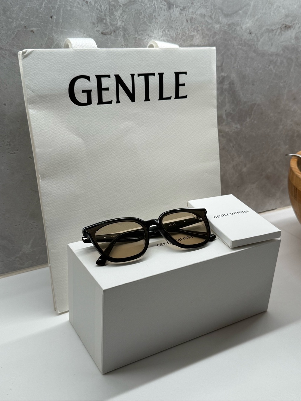Gentle Monster Lilit 01 (BR) Sunglasses Yellow Tint Frames